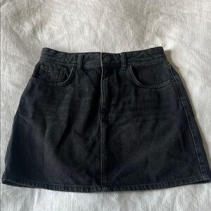 Classic Black Urban Outfitters BDG Denim Mini Skirt, Size Medium